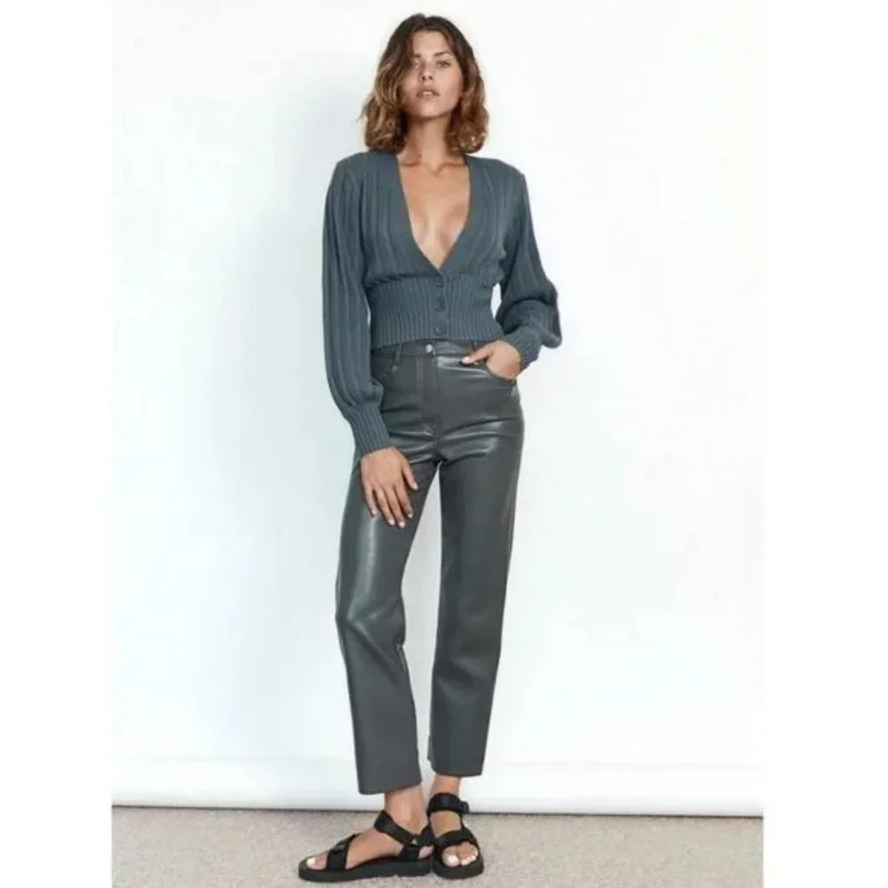 Aritzia Wilfred Merino Wool Plunge Front Cardigan Cropped V-Neck Ribbed Sweater - Picture 8 of 14